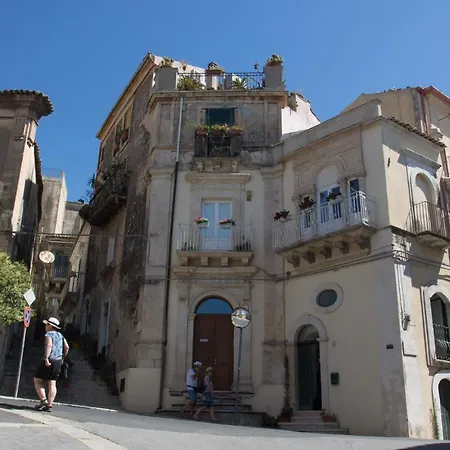 Casa Dafni Apartment *