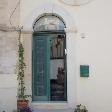 Casa Dafni